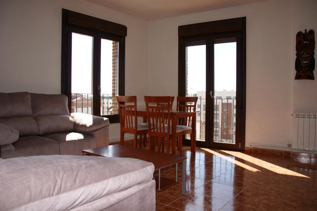 Apartamentos La Muralla Самора Екстер'єр фото