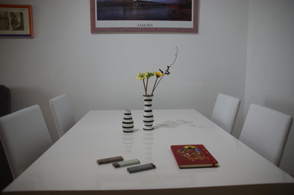 Apartamentos La Muralla Самора Номер фото
